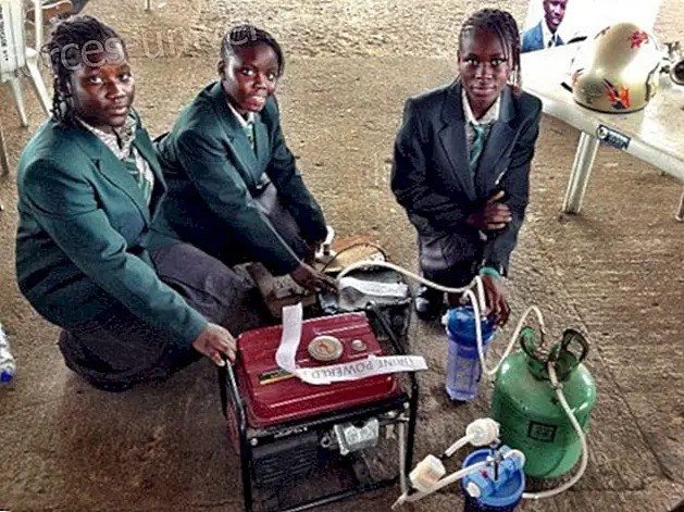 Remaja Nigeria membangun generator listrik dengan air seni - Dunia Spiritual