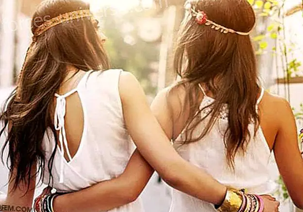 Friendship.  The difference between being popular and having true friends - Conscious Life